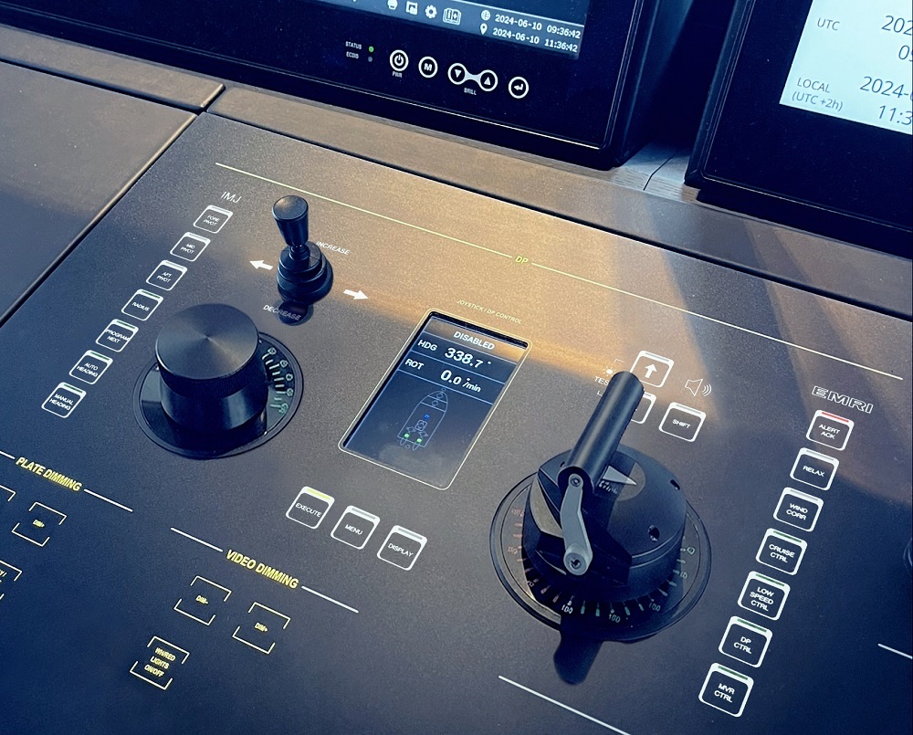 JSDP_flexible console design 1000 px